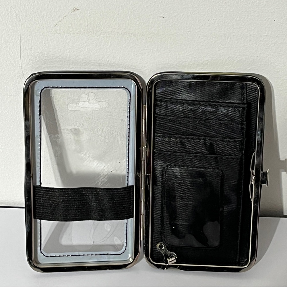 MARVEL COMICS Hinged Wallet - Picture 3 of 3